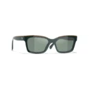 Square Sunglasses - Khaki & Green. Lenses: Green
